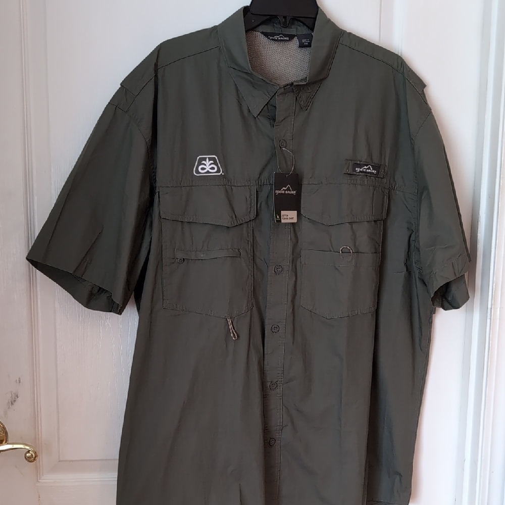 Eddie Bauer Short Sleeve  Fishing Utility Shirt. Vented Back. Size 2XL. NEW